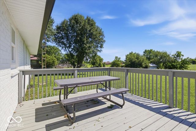 1106 S County Road 950 E, New Castle, IN 47362