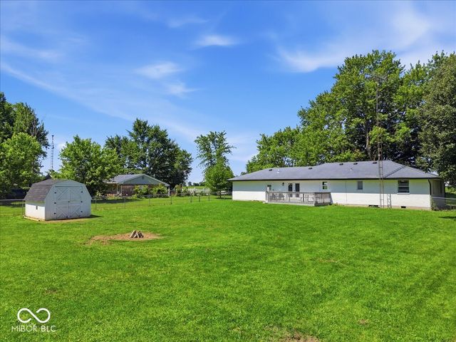 1106 S County Road 950 E, New Castle, IN 47362