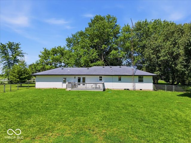 1106 S County Road 950 E, New Castle, IN 47362