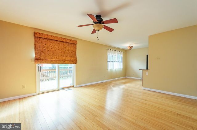 18 HANOVER CT, Princeton, NJ 08540