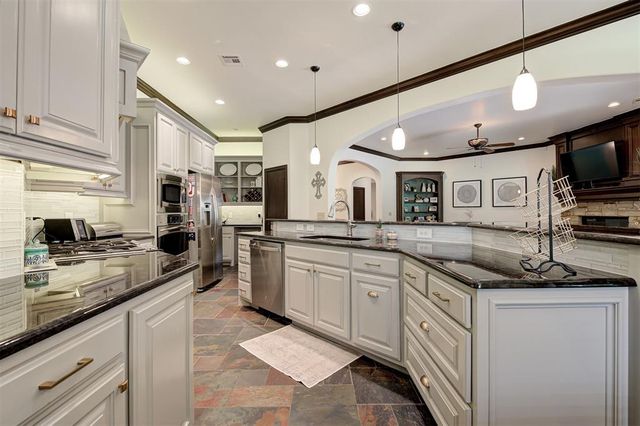 10301 Berrywood Drive, Oklahoma City, OK 73151