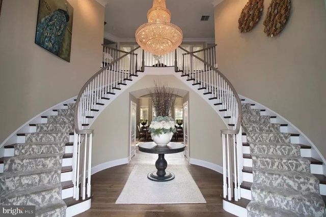 1473 W STONINGTON DR, Downingtown, PA 19335