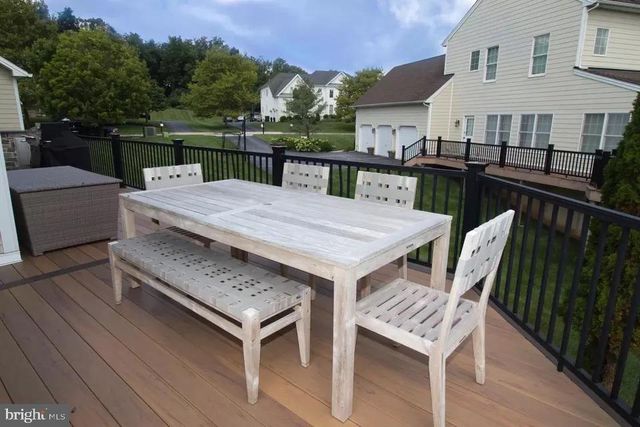1473 W STONINGTON DR, Downingtown, PA 19335