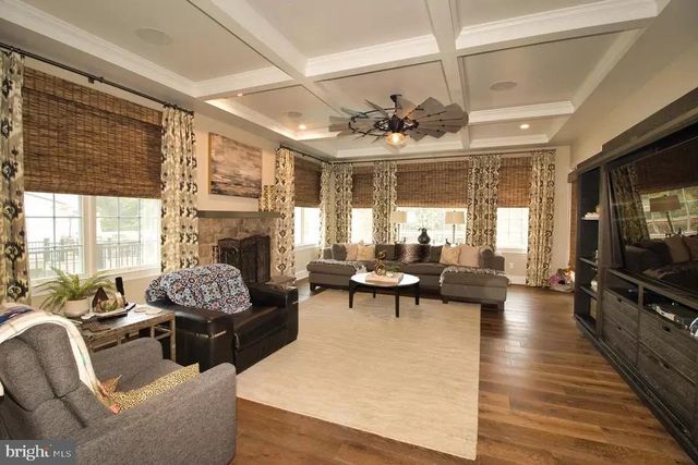 1473 W STONINGTON DR, Downingtown, PA 19335