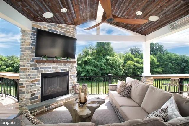 1473 W STONINGTON DR, Downingtown, PA 19335