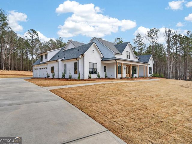 2020 Clearwater Drive, White Plains, GA 30678