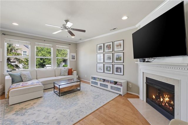 5049 Ocean WAY, Norfolk, VA 23518