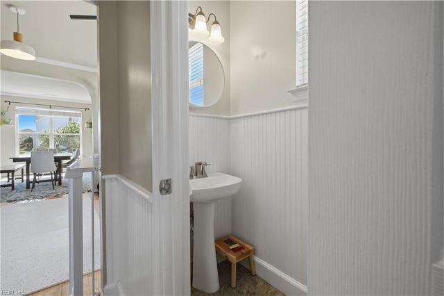 5049 Ocean WAY, Norfolk, VA 23518