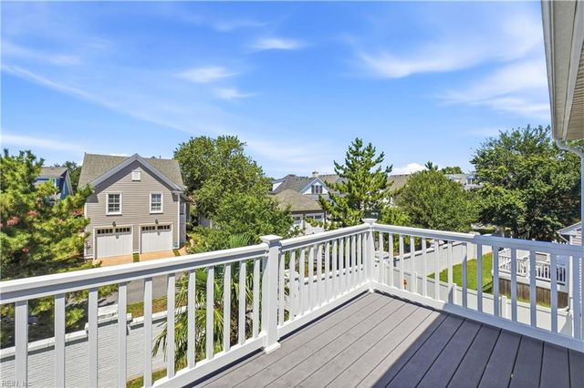 5049 Ocean WAY, Norfolk, VA 23518