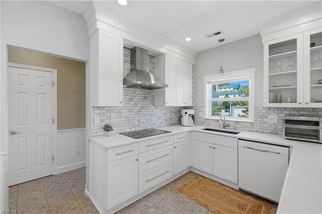 5049 Ocean WAY, Norfolk, VA 23518