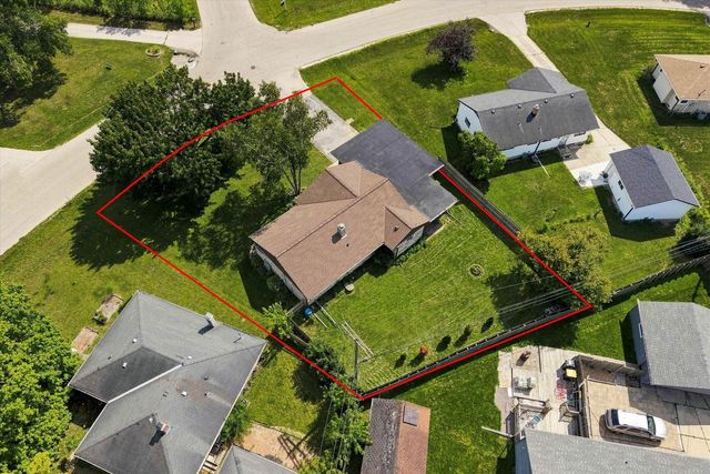 8509 N 52nd STREET, Brown Deer, WI 53223