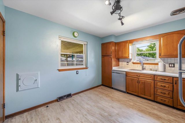 8509 N 52nd STREET, Brown Deer, WI 53223