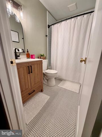 822 FIRESIDE RD, York, PA 17404