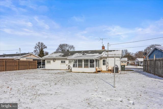 822 FIRESIDE RD, York, PA 17404