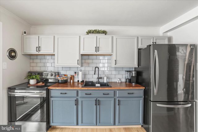 822 FIRESIDE RD, York, PA 17404