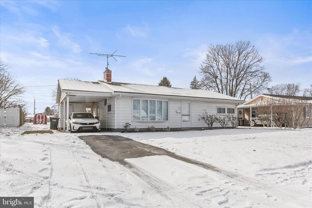 822 FIRESIDE RD, York, PA 17404