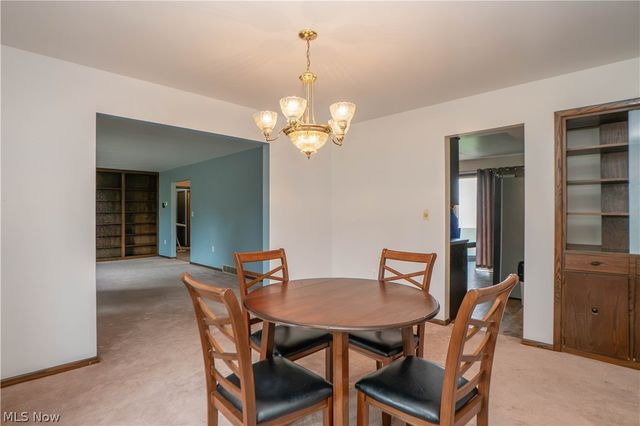 326 Airport Road NW, Warren, OH 44481