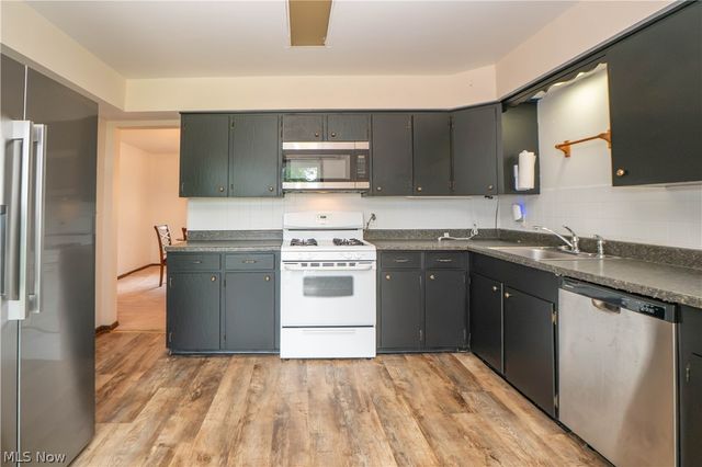 326 Airport Road NW, Warren, OH 44481