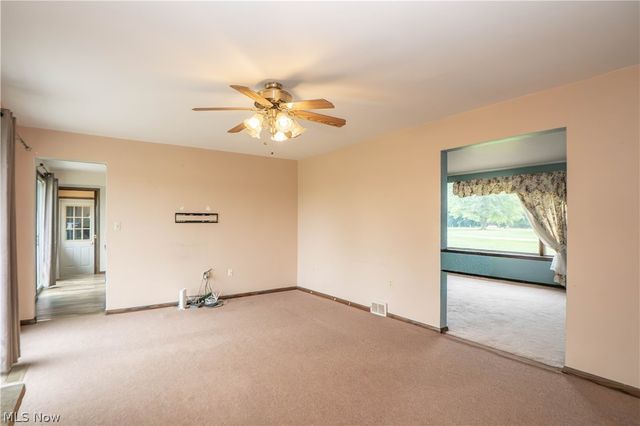 326 Airport Road NW, Warren, OH 44481