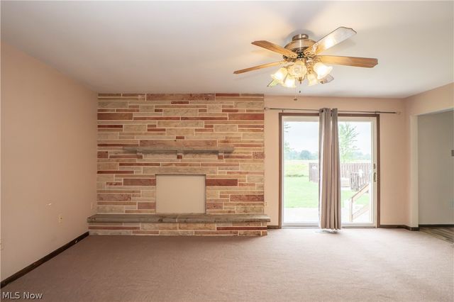 326 Airport Road NW, Warren, OH 44481