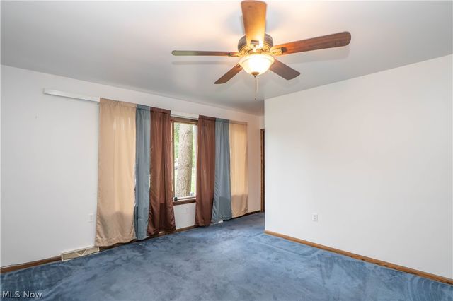 326 Airport Road NW, Warren, OH 44481