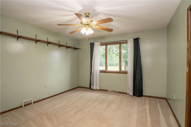 326 Airport Road NW, Warren, OH 44481