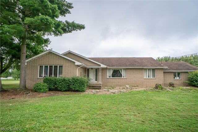 326 Airport Road NW, Warren, OH 44481