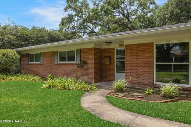 222 Louise Drive, Lafayette, LA 70506