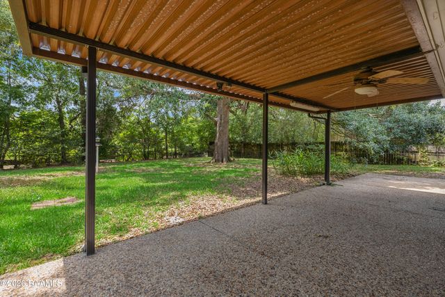 222 Louise Drive, Lafayette, LA 70506