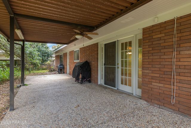 222 Louise Drive, Lafayette, LA 70506