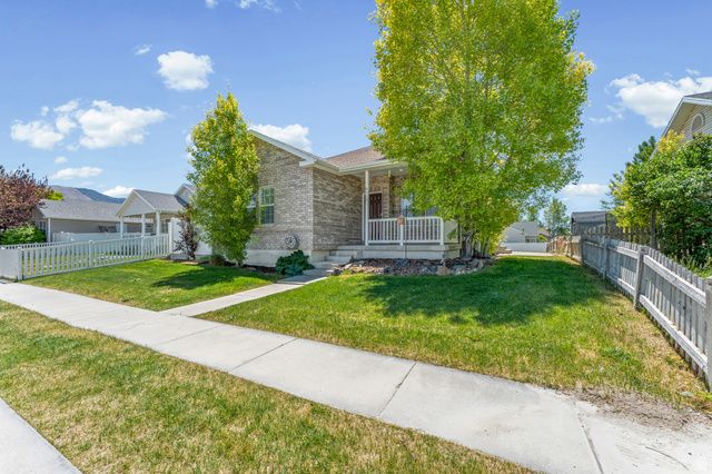1820 E CEDAR ST, Eagle Mountain, UT 84005