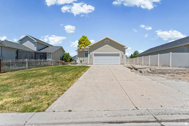 1820 E CEDAR ST, Eagle Mountain, UT 84005