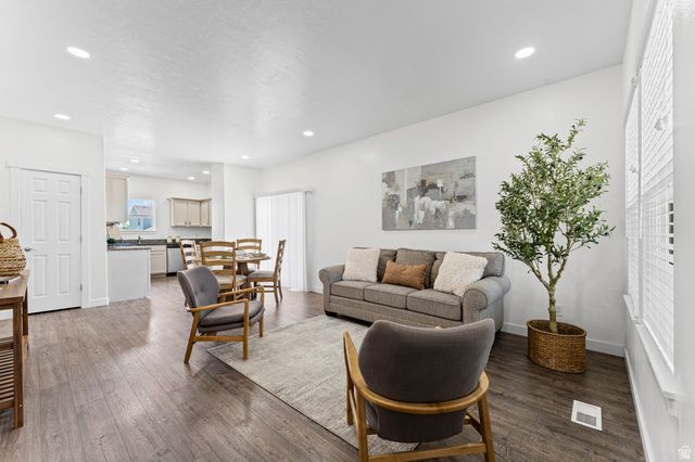 1820 E CEDAR ST, Eagle Mountain, UT 84005