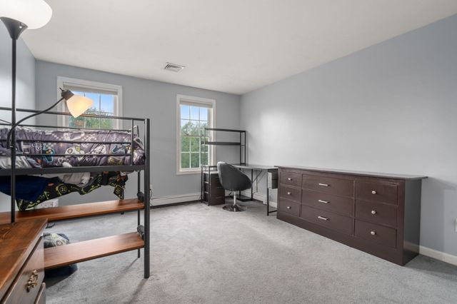 120 North Ave, Mendon, MA 01756