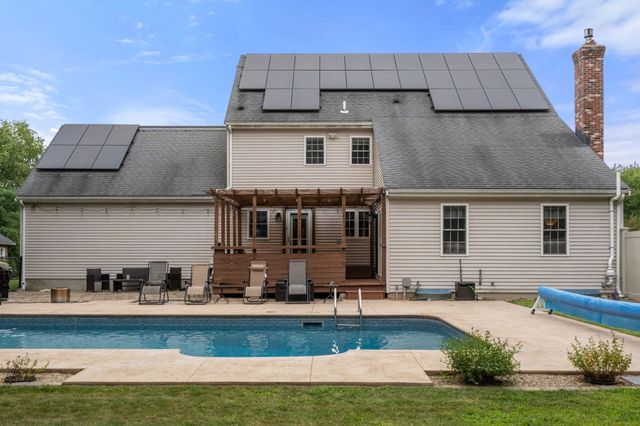120 North Ave, Mendon, MA 01756