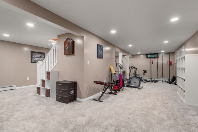 120 North Ave, Mendon, MA 01756