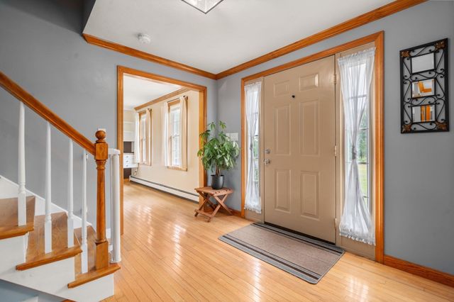 120 North Ave, Mendon, MA 01756