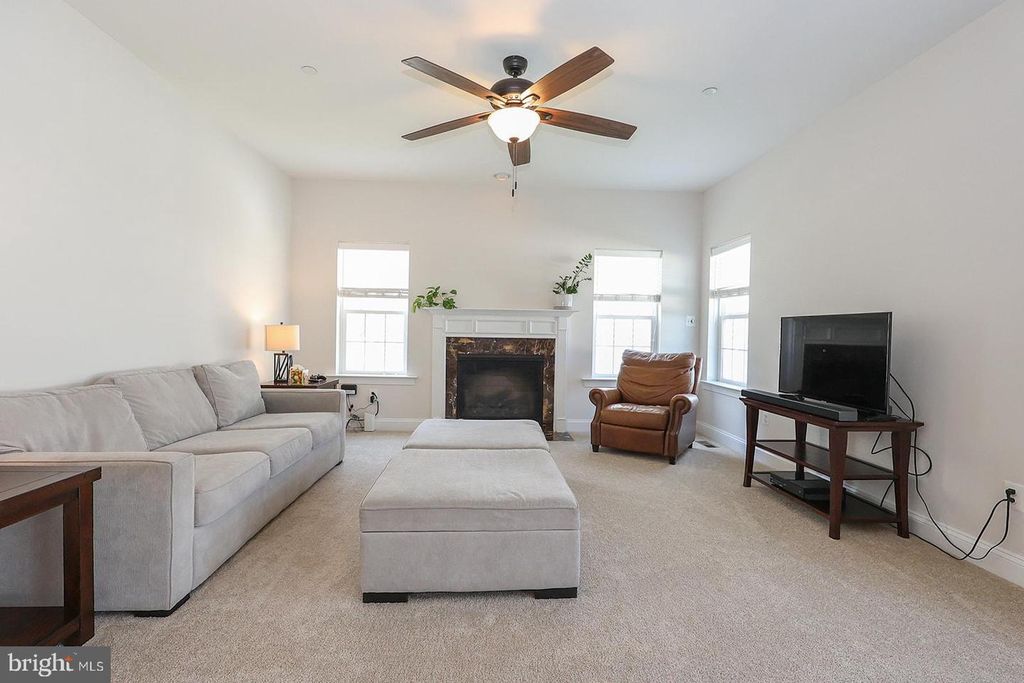 Image 14 of property listing at 43356 QUAIL ST, Hollywood, MD 20636