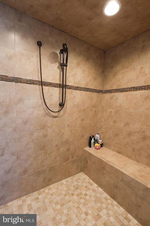 Image 19 of property listing at 43356 QUAIL ST, Hollywood, MD 20636