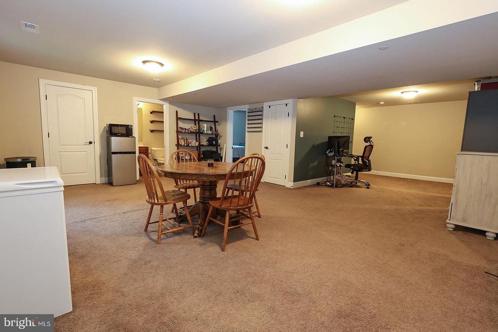 Image 25 of property listing at 43356 QUAIL ST, Hollywood, MD 20636