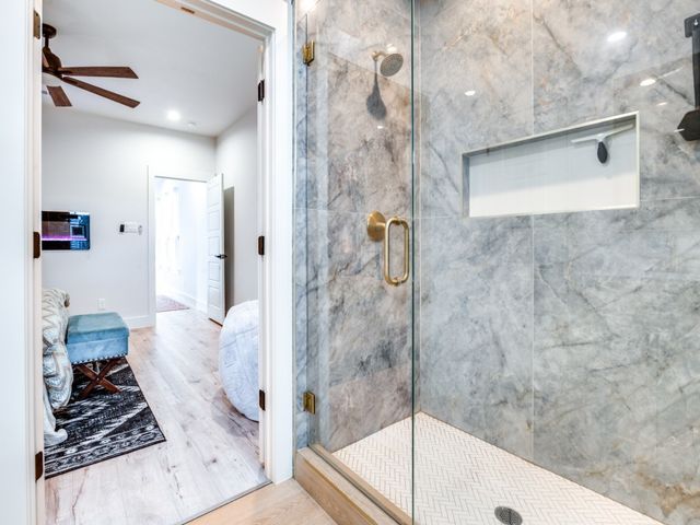 1960 Toronto Street, Dallas, TX 75212