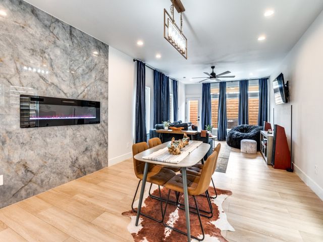 1960 Toronto Street, Dallas, TX 75212