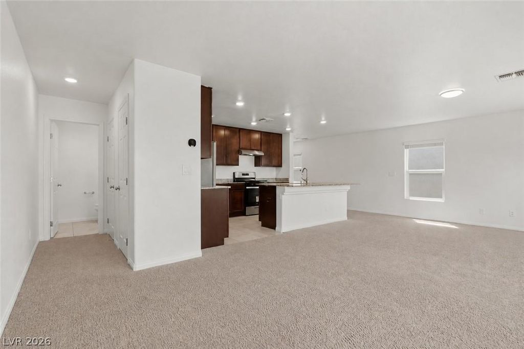 4056 Campeche Avenue, Las Vegas, NV 89121 — photo 3