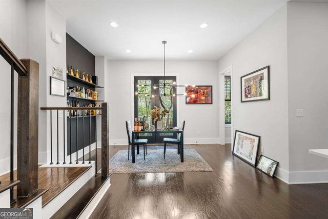 2004 Oak Lane NW, Atlanta, GA 30318