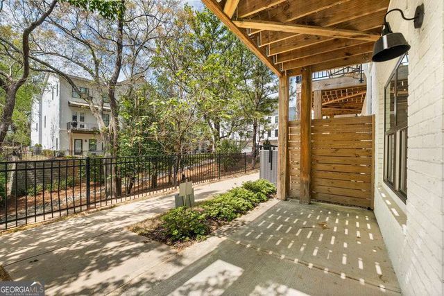 2004 Oak Lane NW, Atlanta, GA 30318