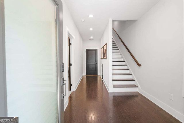 2004 Oak Lane NW, Atlanta, GA 30318