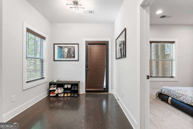 2004 Oak Lane NW, Atlanta, GA 30318