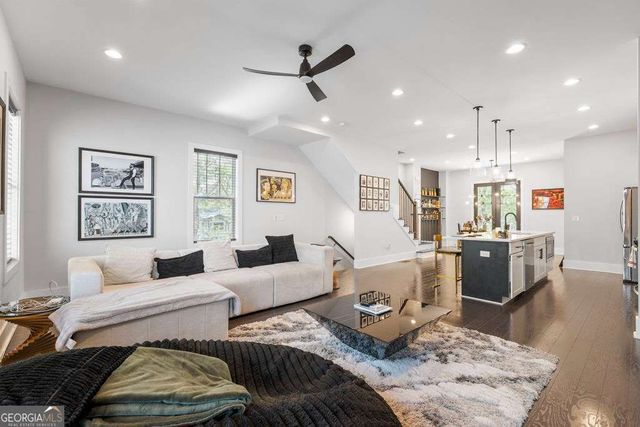 2004 Oak Lane NW, Atlanta, GA 30318