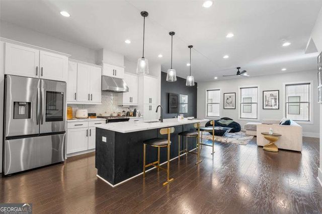 2004 Oak Lane NW, Atlanta, GA 30318