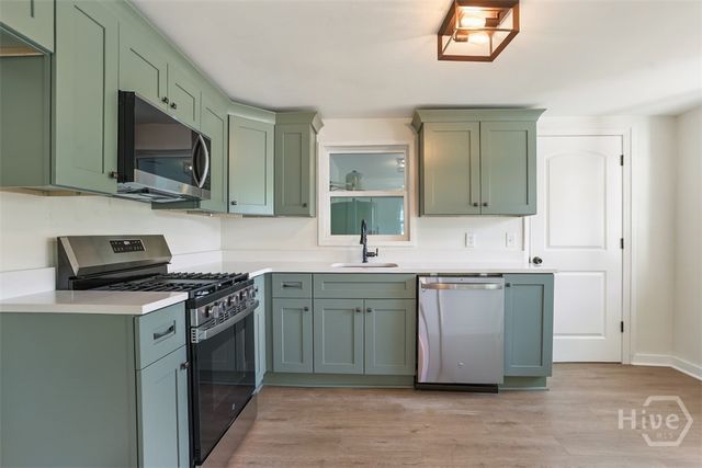 602 Staley Avenue, Savannah, GA 31405